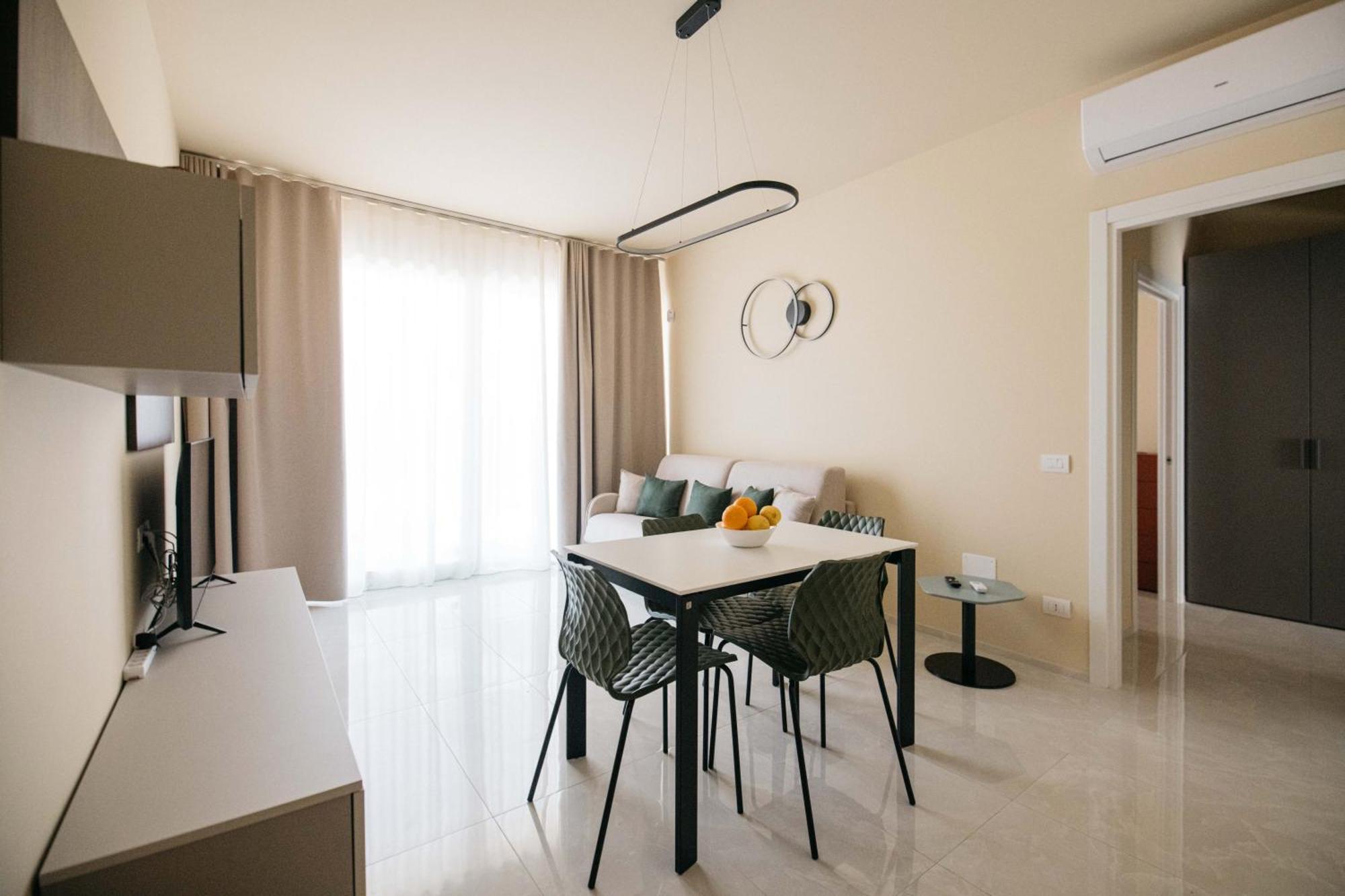 Minerva Luxury Apartment & Tulipan Apartment By Taormina Holidays Luaran gambar